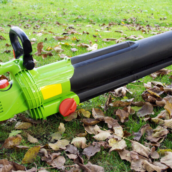 3 easy tips to find the right leaf blower