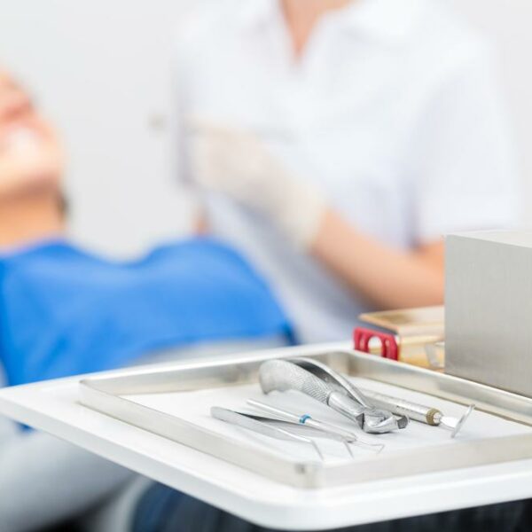 5 reasons you should visit the dentist regularly