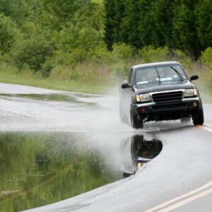 Ford F150 Truck-V8 vs V6