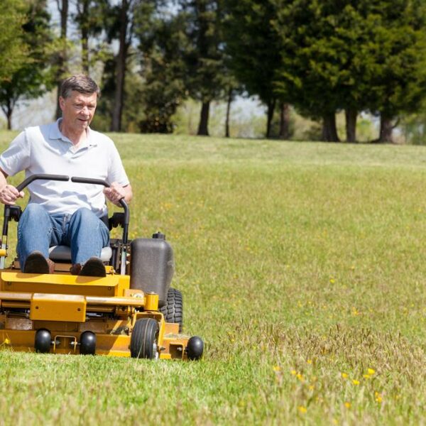 Features of riding lawn mowers