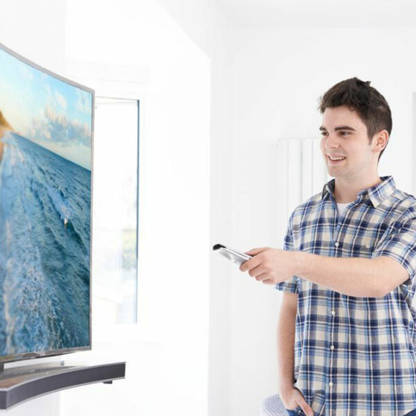 The lure of curved Samsung televisions