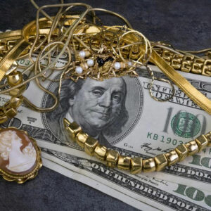 Things to consider while buying a gold chain