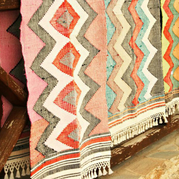 Things to keep in mind while buying patio rugs