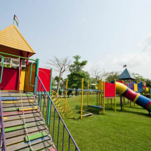 Three-step maintenance of outdoor playsets