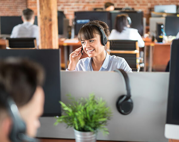 5 Factors to Consider When Choosing a Call Center Software