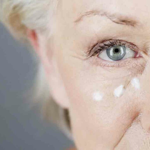 6 Ways to Get Rid of Bags Under Your Eyes