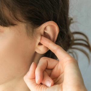 Causes of Itchy Ear and Remedies to Manage It