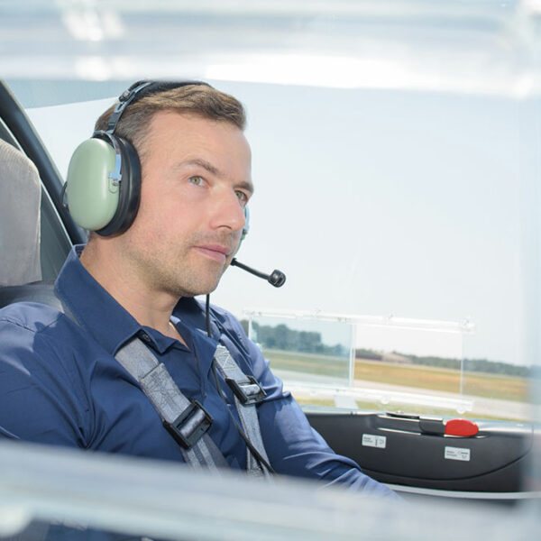 Types of Pilot Training Courses and Tips to Choose